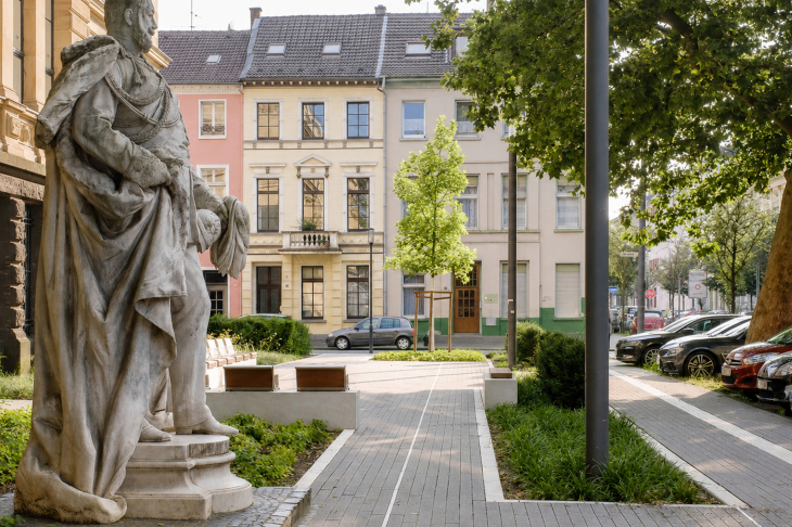 (KI generiert) Karlsplatz_Kaiser-Wilhelm-Museum