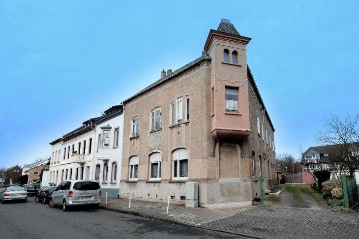 Mehrfamilienhaus in Krefeld / Bockum