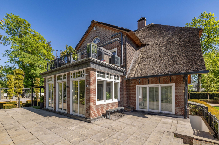 124©THOMAS_BITTERA_SCHREURS_WILHELMSHOFALLEE_190_KREFELD_30042026