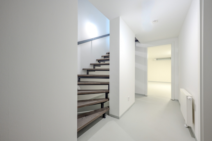 1A-Untergeschoss für Hobby- Technik- Lager- Hauswirtschaft