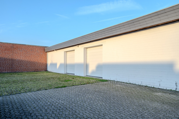 2 Lagerhallen