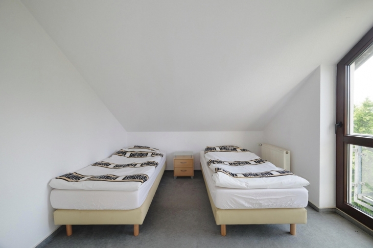 2. Schlafzimmer