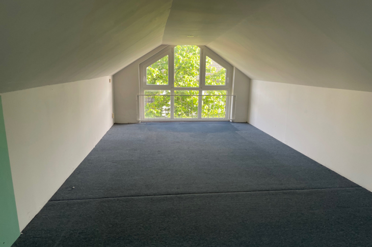 Abstellfläche Dachboden
