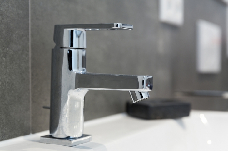Amaturen im Badezimmer