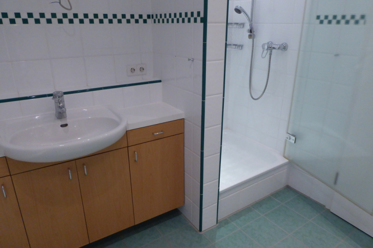 Bad mit Dusche