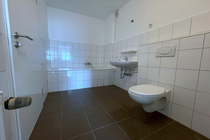 Bad mit Wanne & Dusche