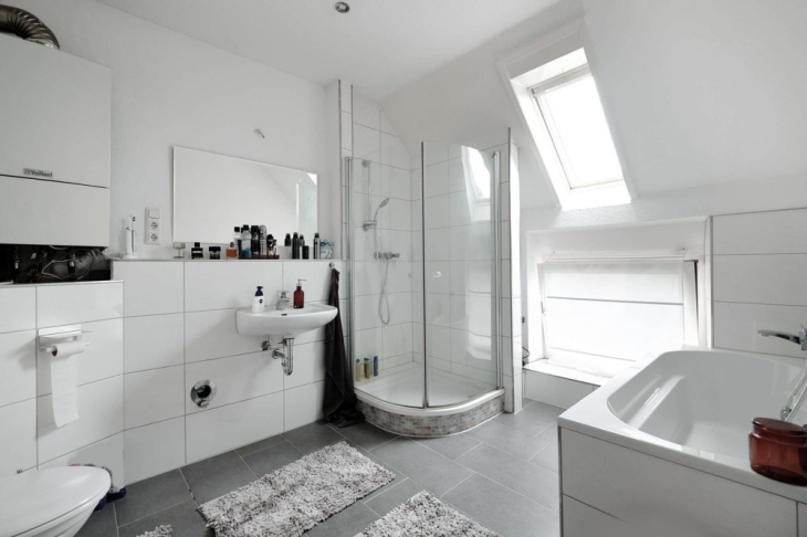 Badezimmer DG