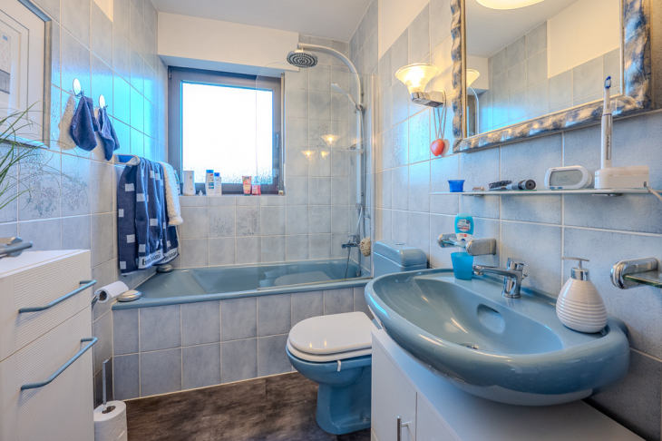 Badezimmer EG
