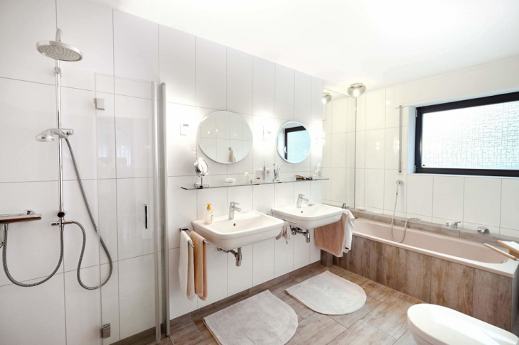 Badezimmer Erdgeschoss
