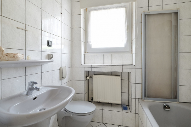 Badezimmer, Wohnung Obergeschoss
