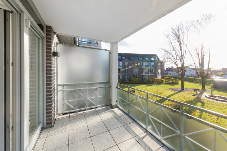 Balkon mit Gartenblick