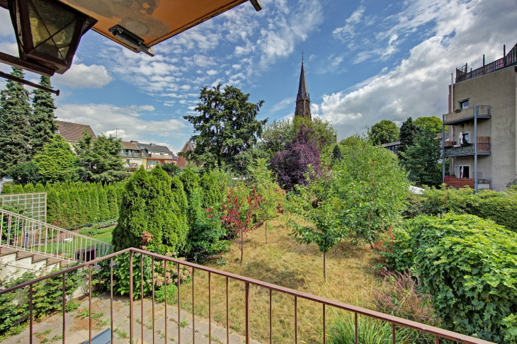 Balkon mit Zugang zum Garten