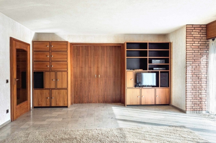 Blick auf Durchgang zum Esszimmer