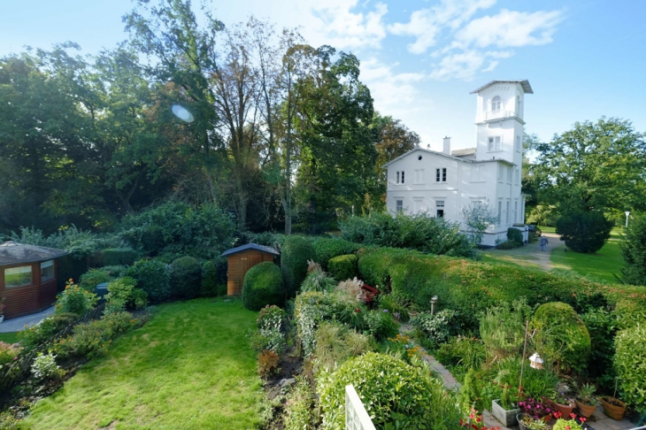 Blick über das Gartengrundstück
