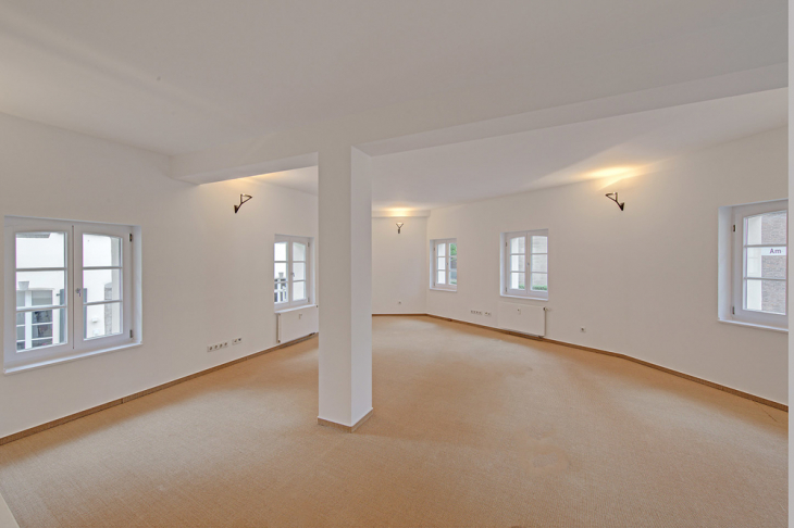 Büro OG