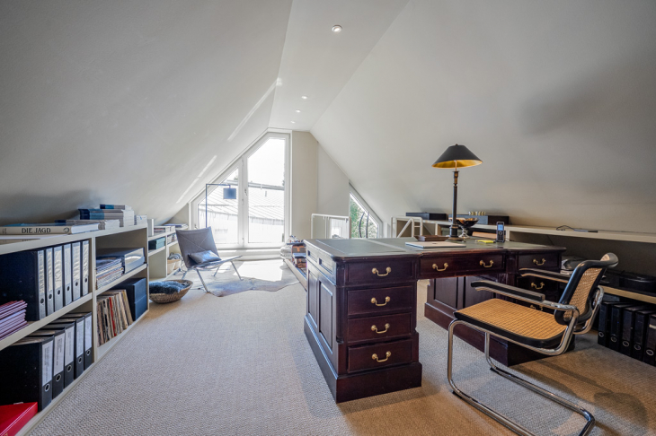 Büro Spitzboden
