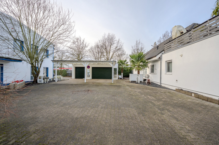 Carport u. Garagen