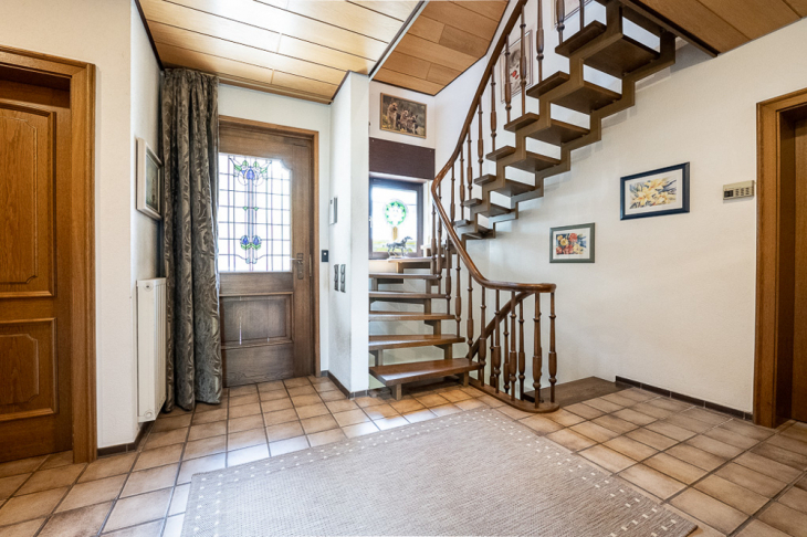 Diele mit Treppe
