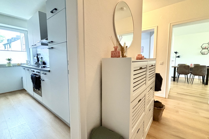 Diele und angrenzende Zimmer
