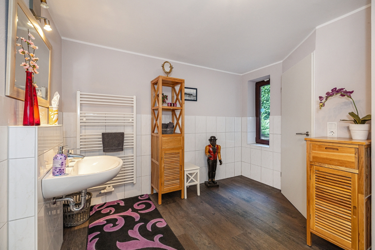 Duschbadezimmer KG