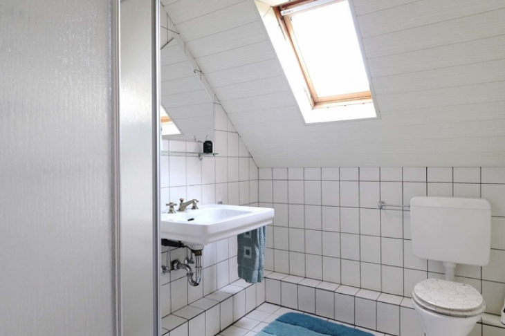 Duschbadezimmer OG