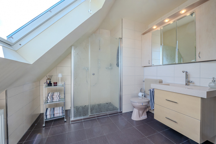 Dusche mit tiefem Einstieg