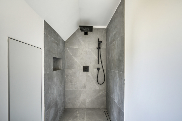 En Suite Bad_Masterbedroom