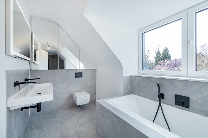 En Suite Bad_Masterbedroom