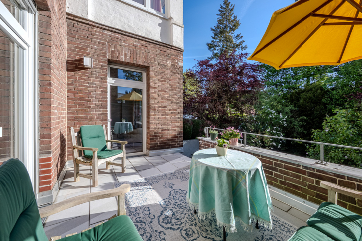 ETW 1, weitere Ansicht Terrasse mit Zugang Wohnraum