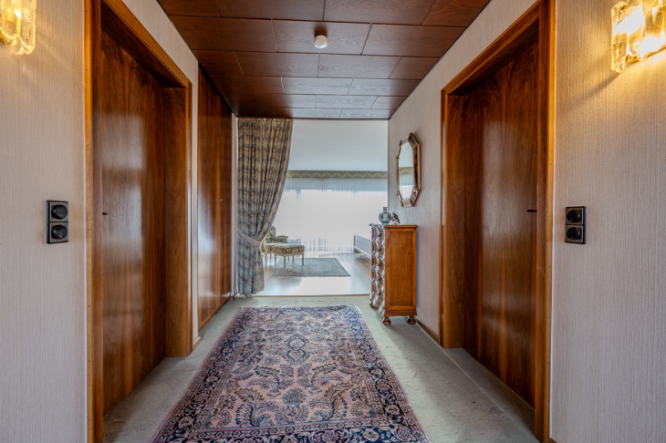 Flur Obergeschoss, Blick zum Schlafzimmer