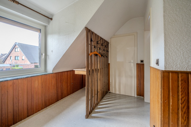 Flur und Garderobe OG