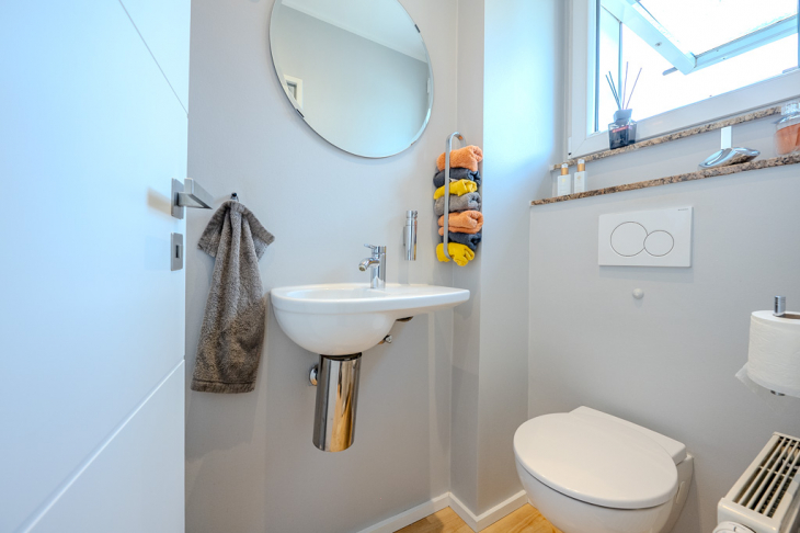 Gäste-WC EG