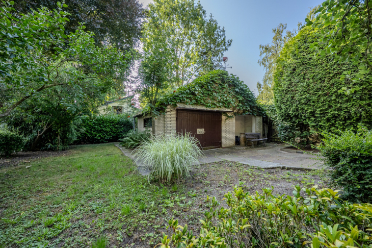 Garage mit zusätzlichen Stauraum