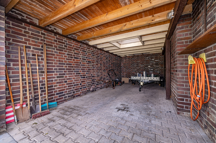 Garage seitlich