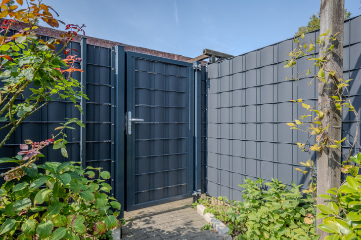 Gartentörchen zur Garage