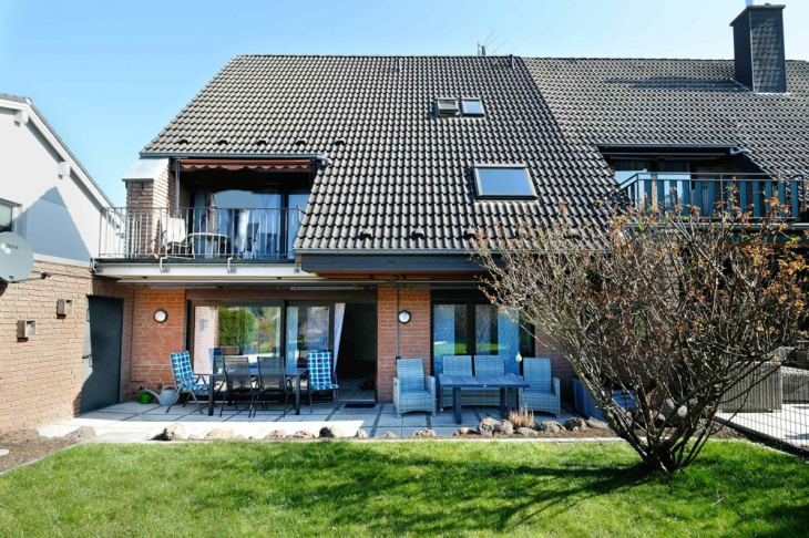 Gebäudeansicht Gartenseite