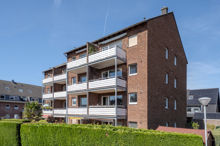 Gepflegtes Mehrfamilienhaus