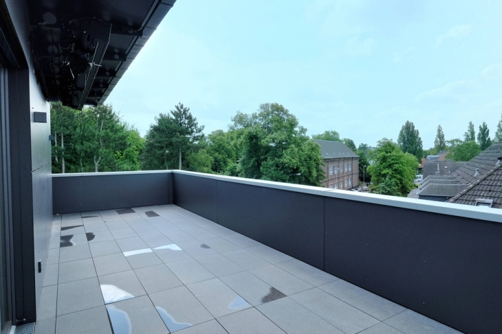 Große Südterrasse