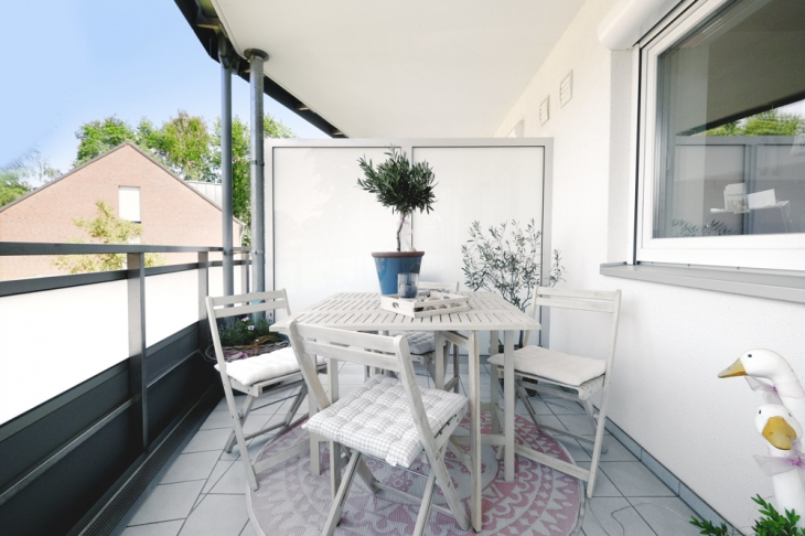 großer Balkon