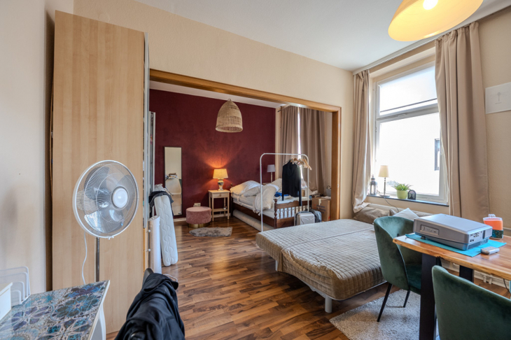 großes Schlafzimmer OG