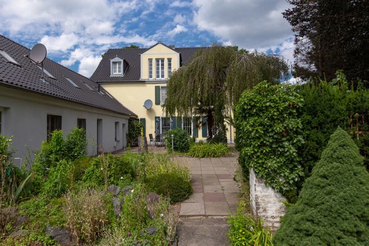 Gutsherrenhaus mit Anbau