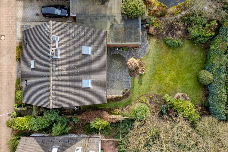 Haus & Grundstück von oben