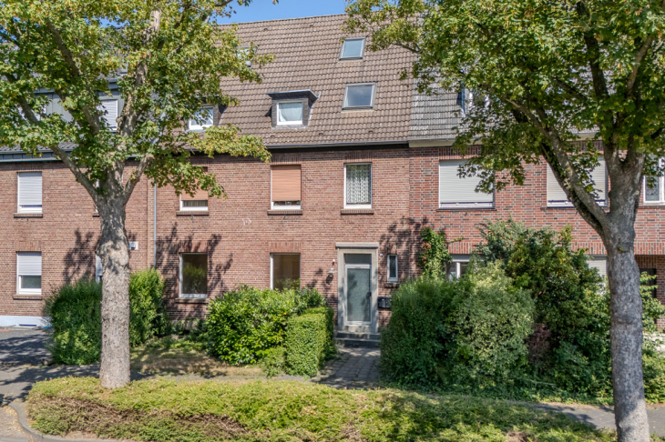 Charmantes Stadthaus mit 3 Einheiten nach WEG aufgeteilt fußläufig zur Altstadt von Kempen! Mehrfamilienhaus in Kempen