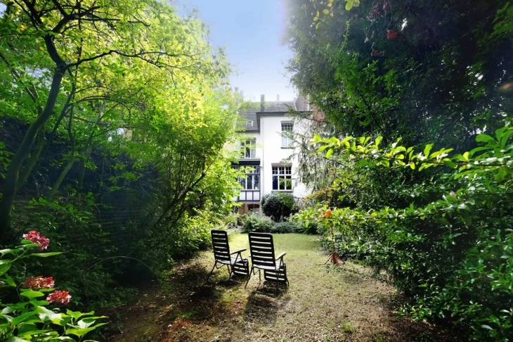 Hausansicht Garten