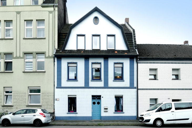 Hausansicht Straßenseite