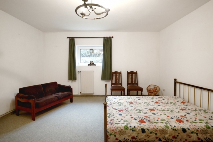 Hobbyraum bzw. Gäste-Zimmer im Kellergeschoss