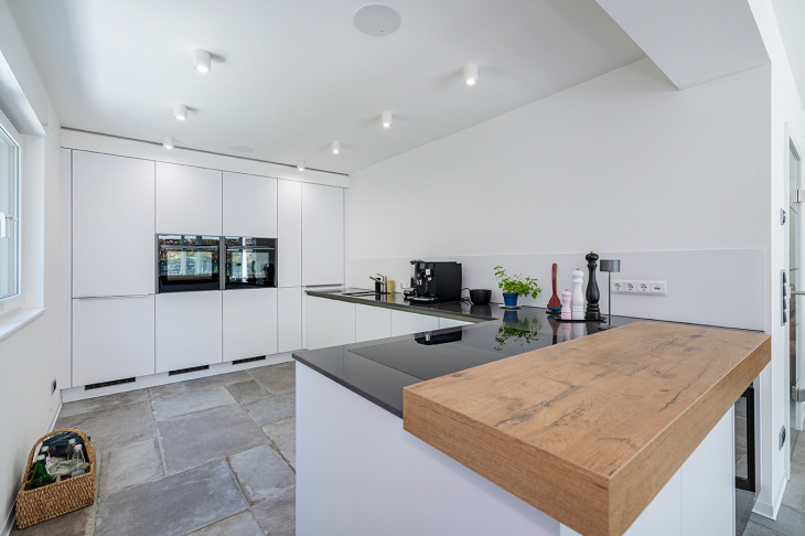 hochwertige Einbauküche