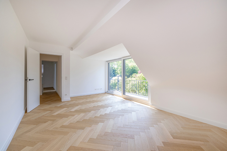 Kinderzimmer II mit Balkon