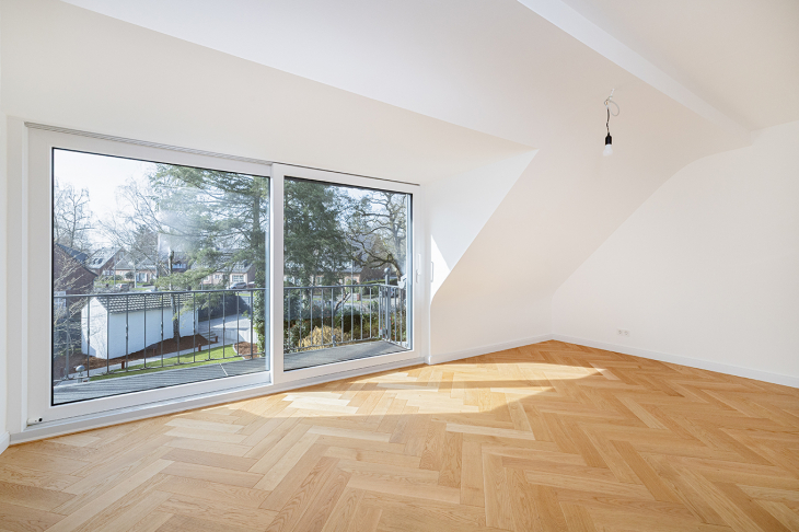Kinderzimmer II mit Balkon
