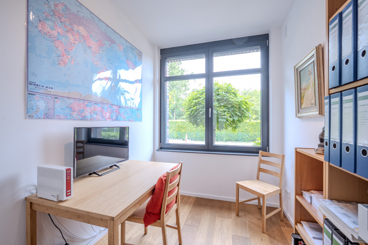  Kleines Büro, Bibliothek oder Hobby…